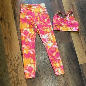 Ellie sports bra and leggings matching set!